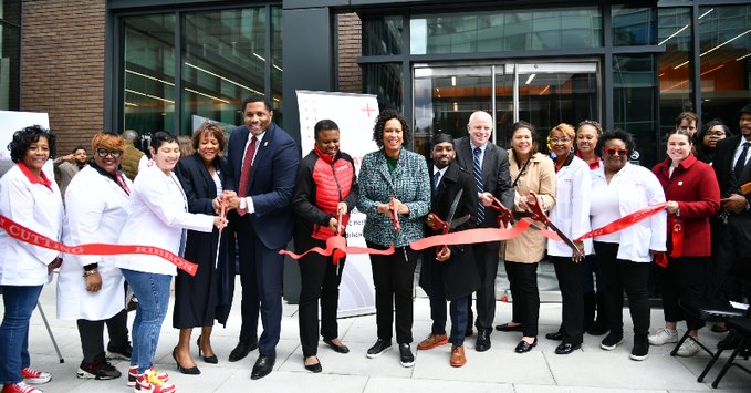 Mayor Cuts Ribbon at DC Health’s New Headquarters